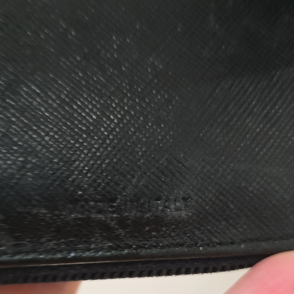 Prada Black Compact Wallet - Picture 6 of 14